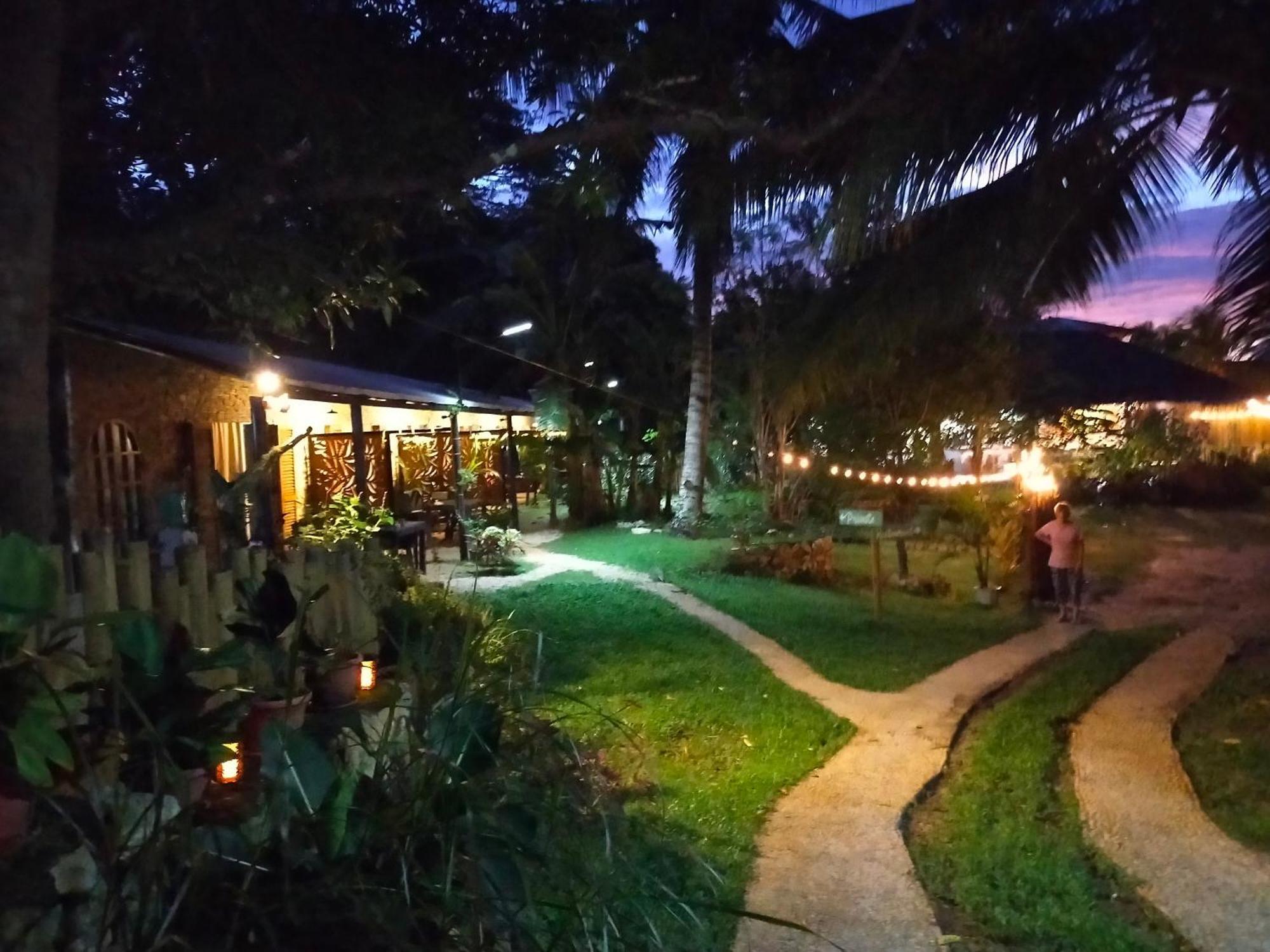 Sea U Inn Romblon المظهر الخارجي الصورة